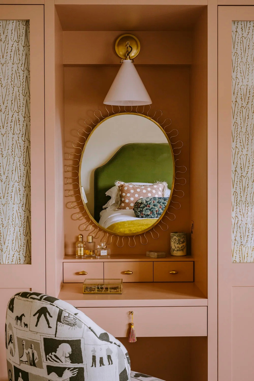 Bedroom by Howark Design