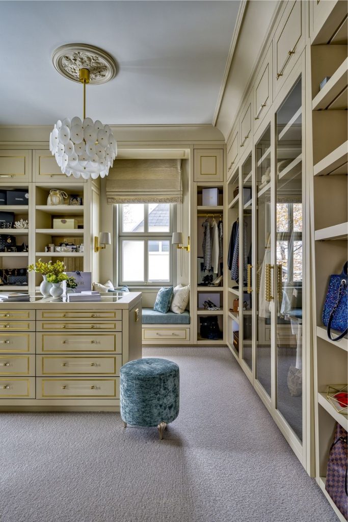 How To Design An Impossibly Chic Dressing Room