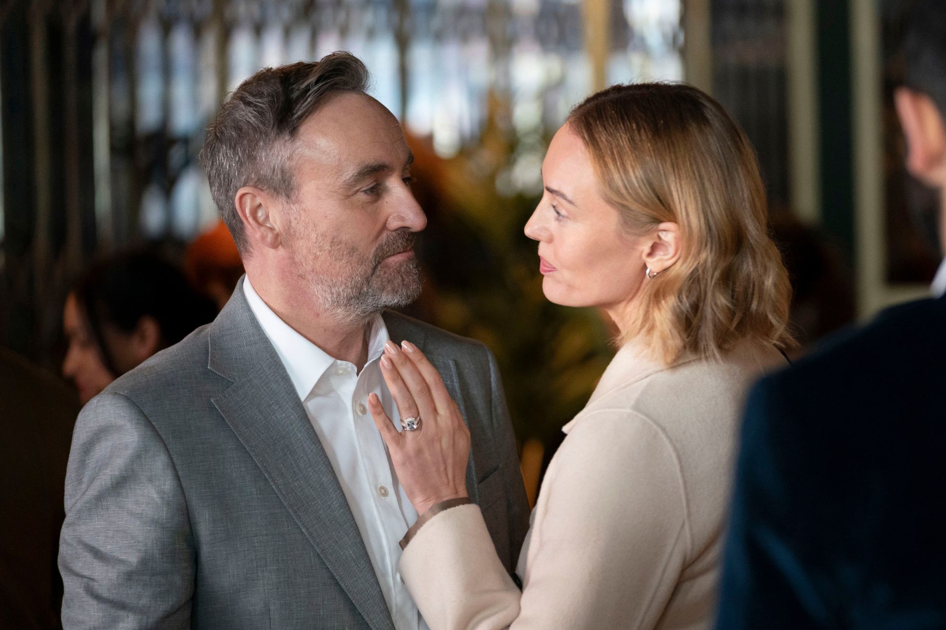 Kevin Mallam (DEREK RIDDELL) and Jan Mallam (LAURA HADDOCK) in Counsels