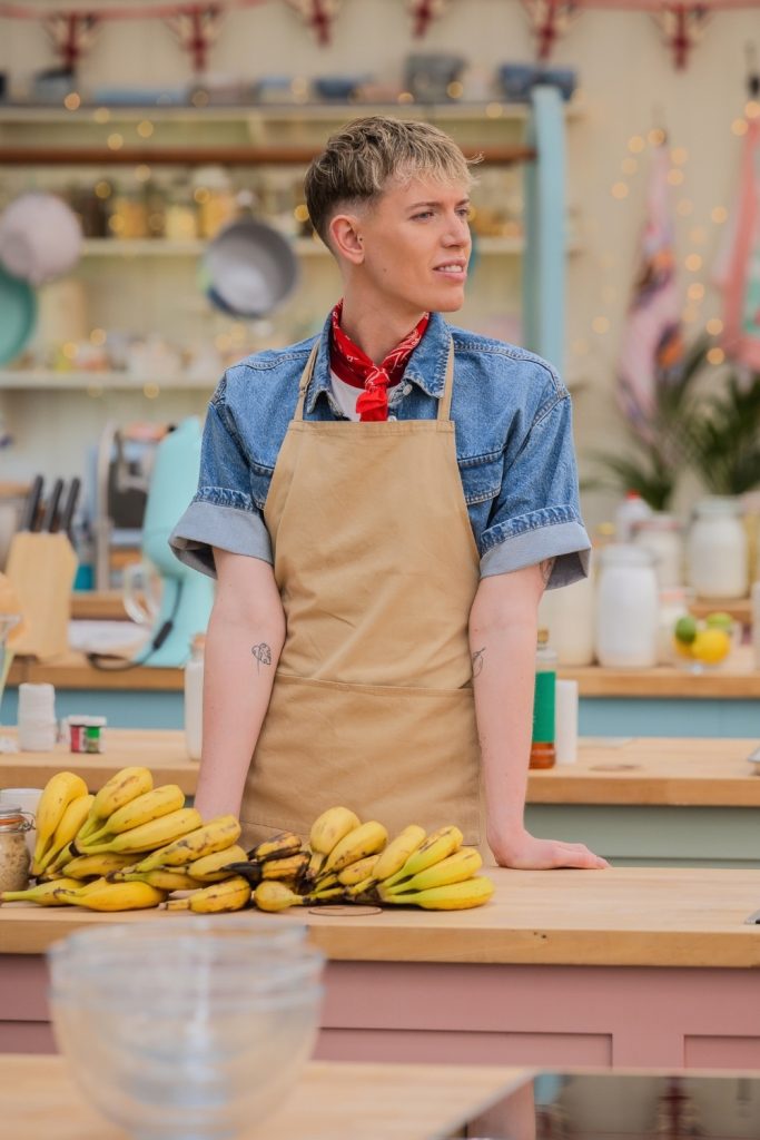Why Do The Bake Off Contestants Wear The Same Clothes Each Episode?
