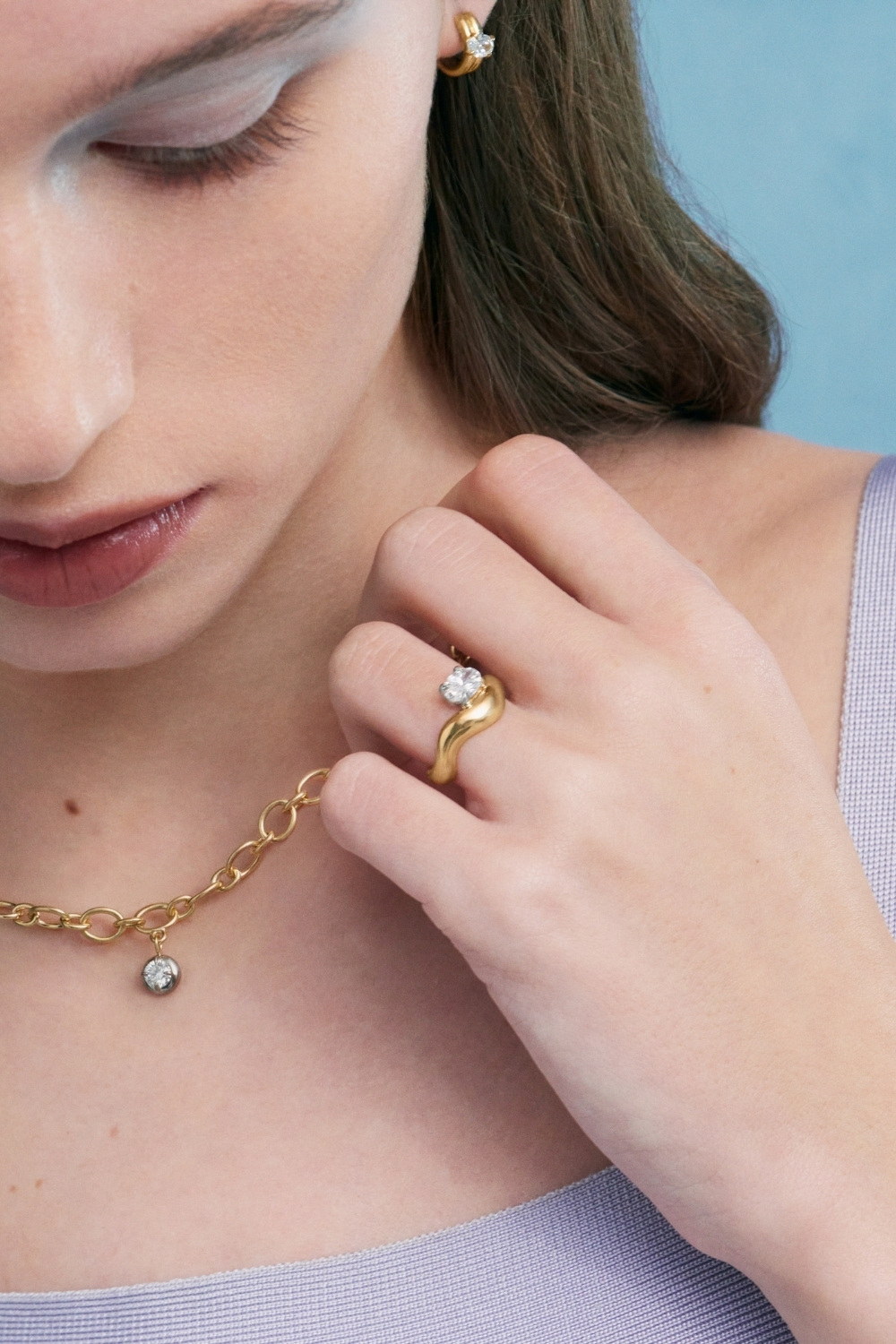Jessie Thomas engagement ring and necklace