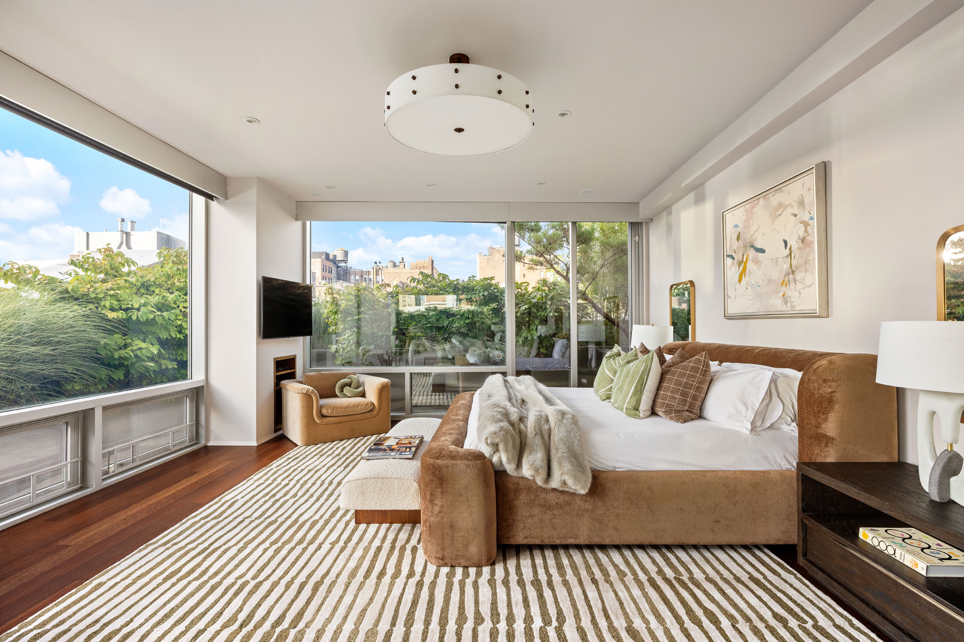 Bedroom at Thierry Henry's New York penthouse