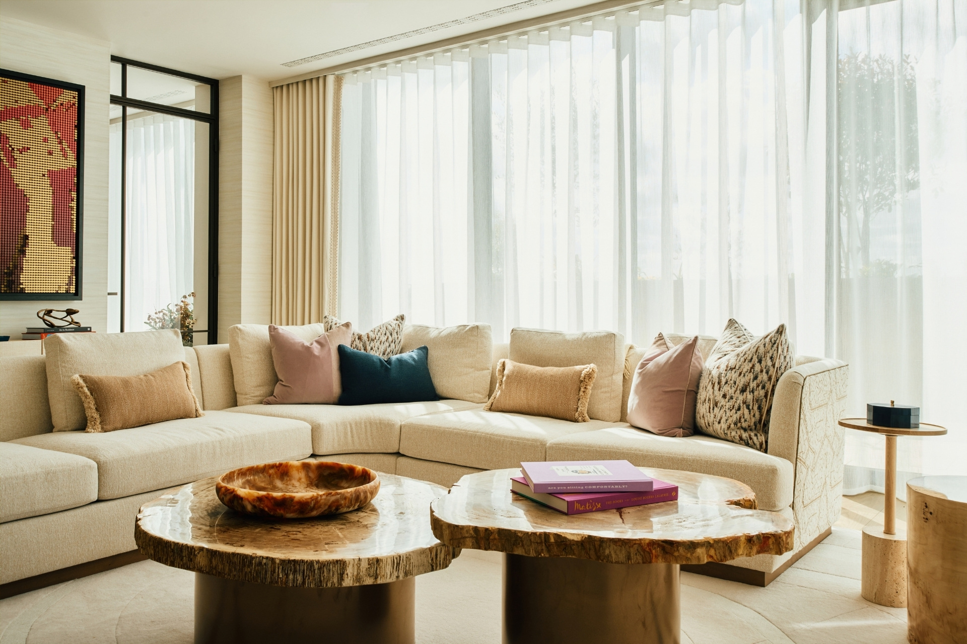 Family room by Taylor Howes