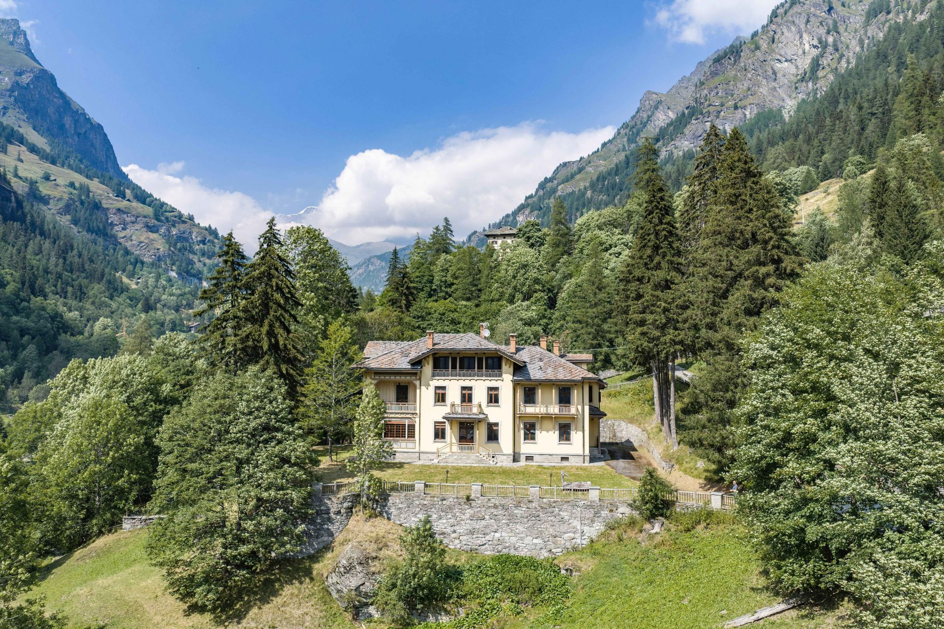 The House Of Gucci House Is Up For Grabs – For €2.9m