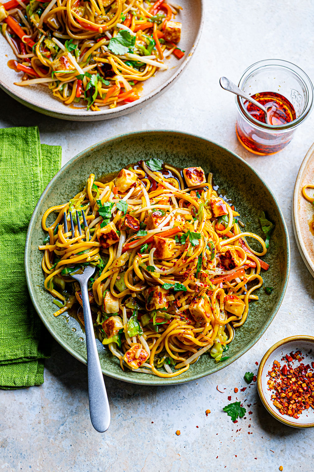 Halloumi chow mein