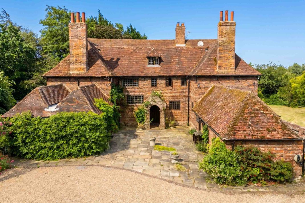 The Former Home Of Fleetwood Mac's Christine McVie Is For Sale