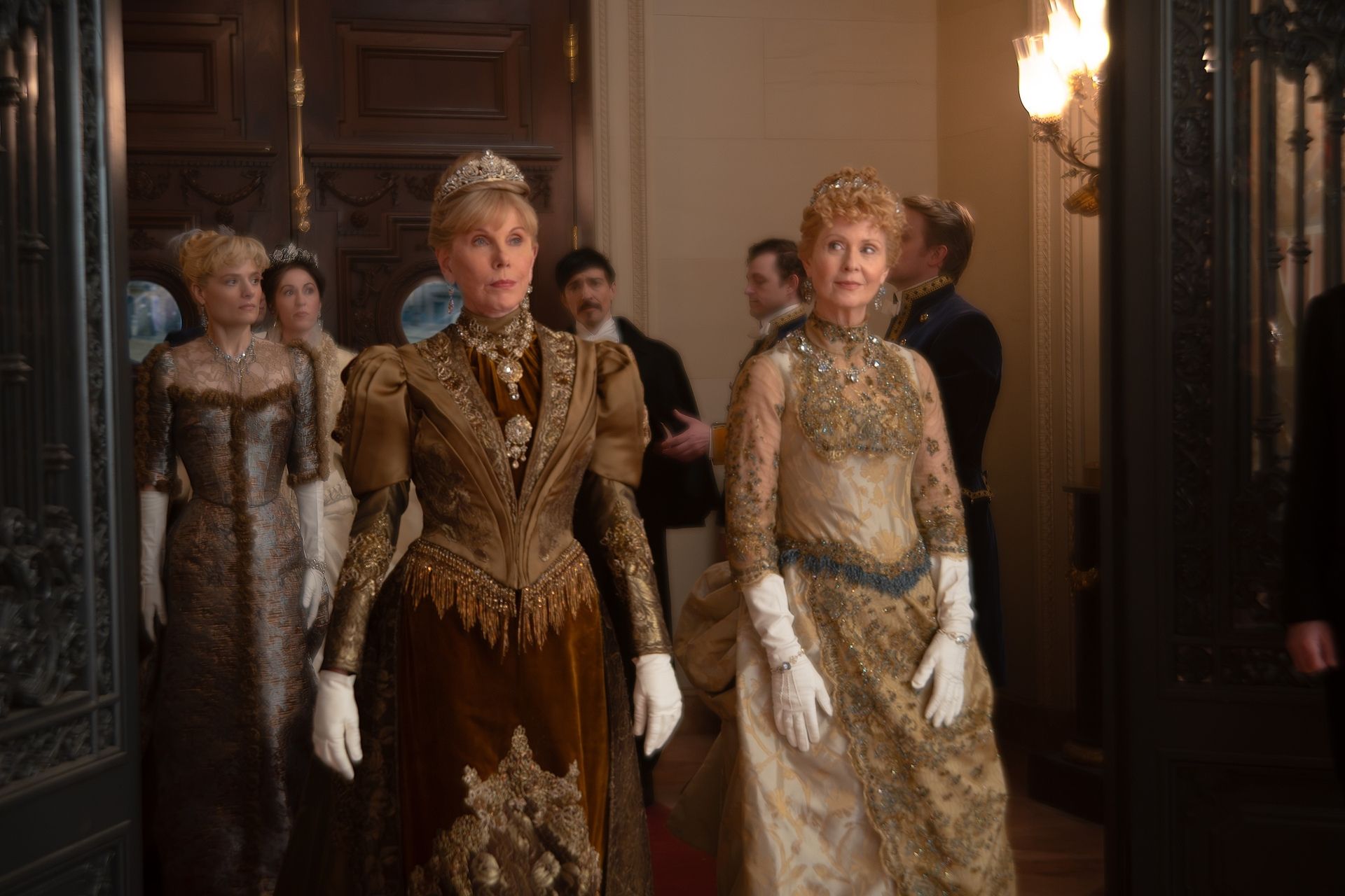 Christine Baranski and Cynthia Nixon in The Gilded Age